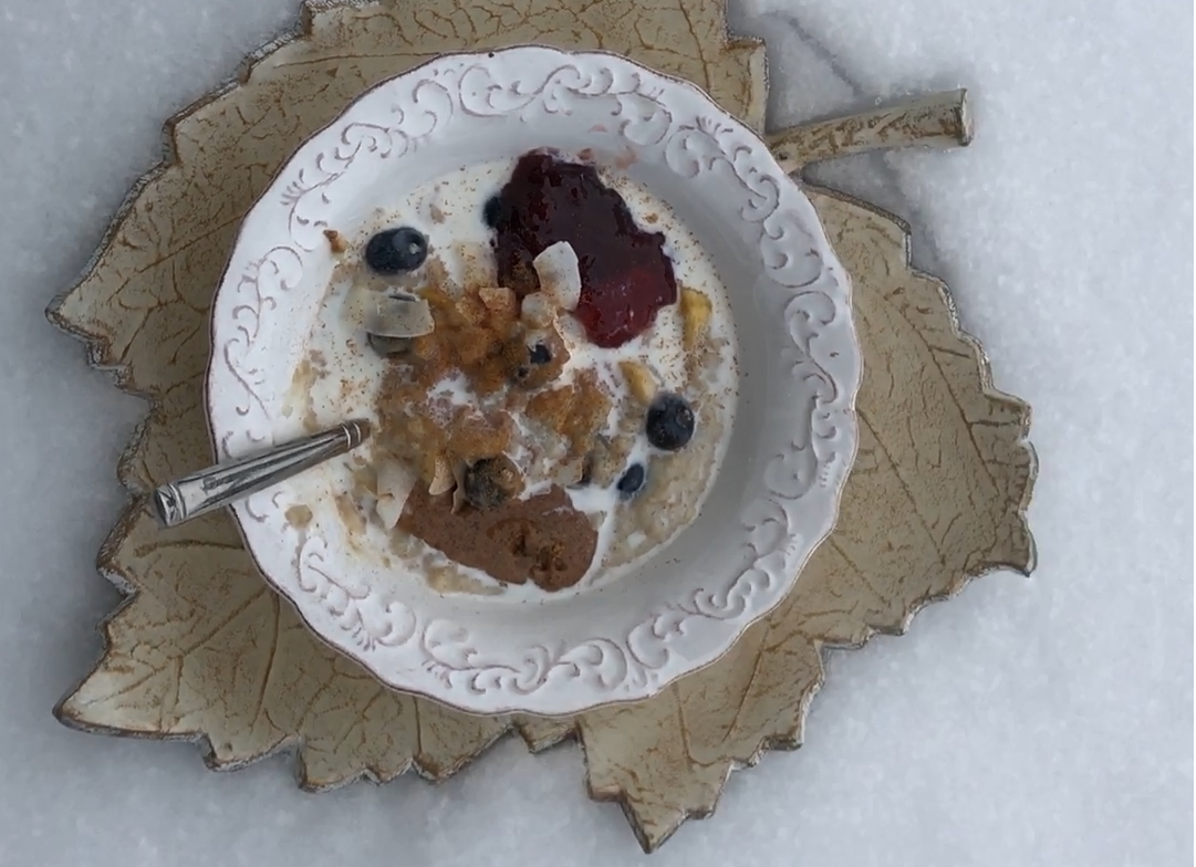 Read more about the article The Ultimate Oatmeal Bowl