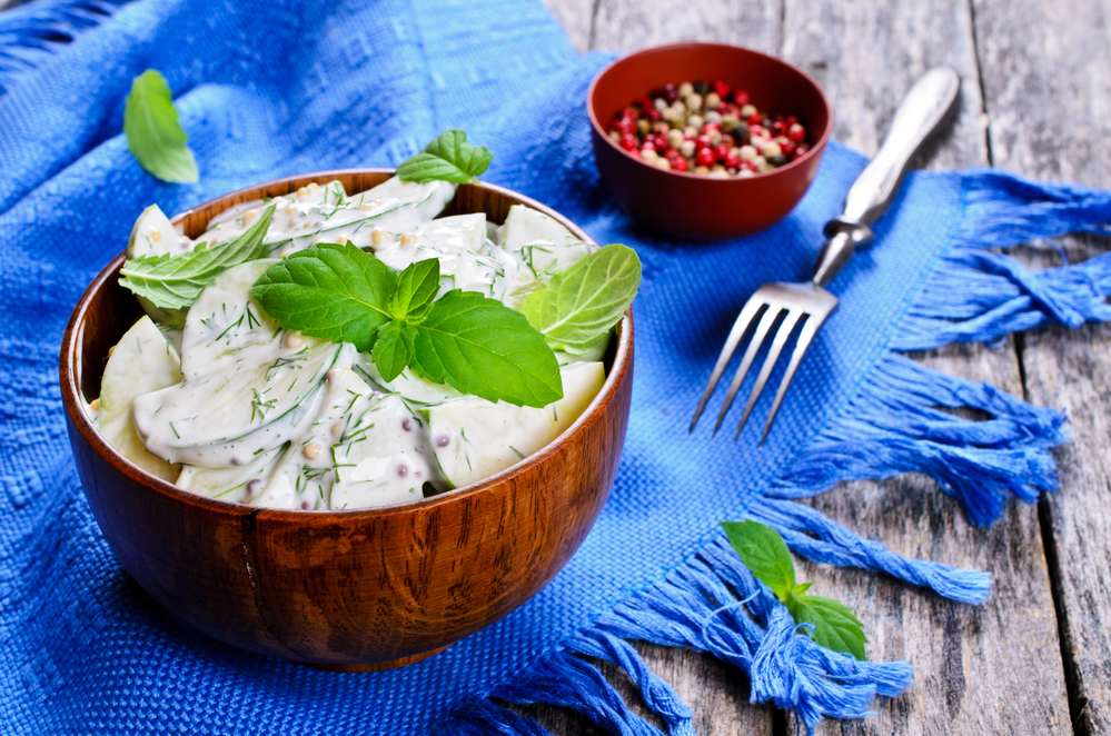 Read more about the article Creamy Cucumber Mint Salad
