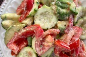 avacado cuke salad
