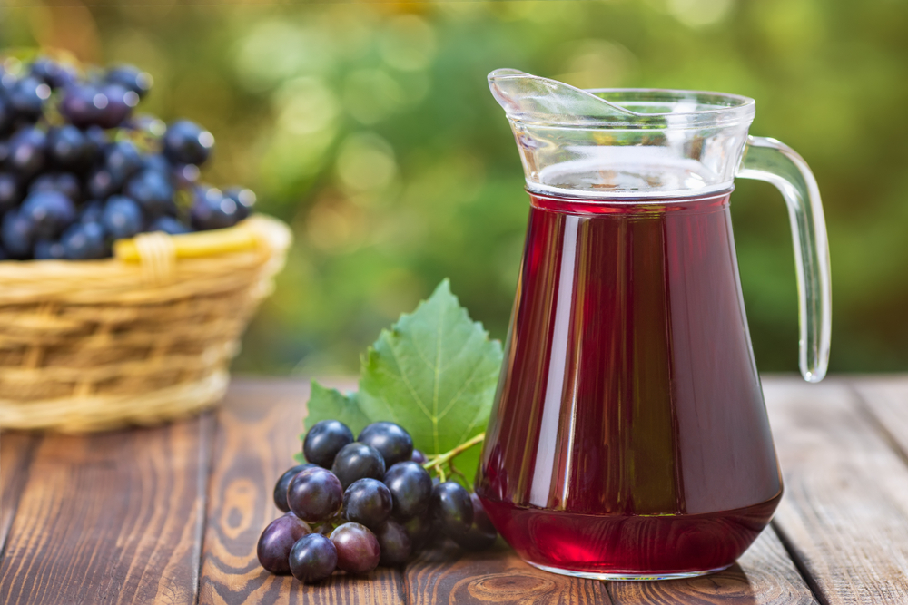 Read more about the article How Grape Juice Helps Shortness of Breath and Heart Disease