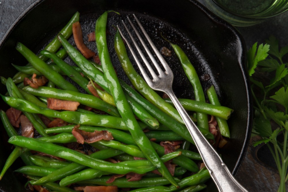 Read more about the article Roasted Green Beans with Bacon