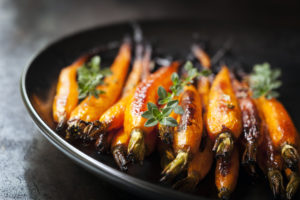 Roasted garlic carrots