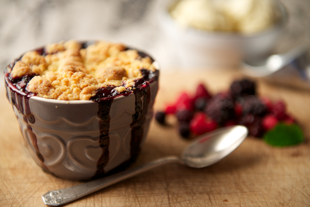 Read more about the article Mixed Berry Keto Crumble