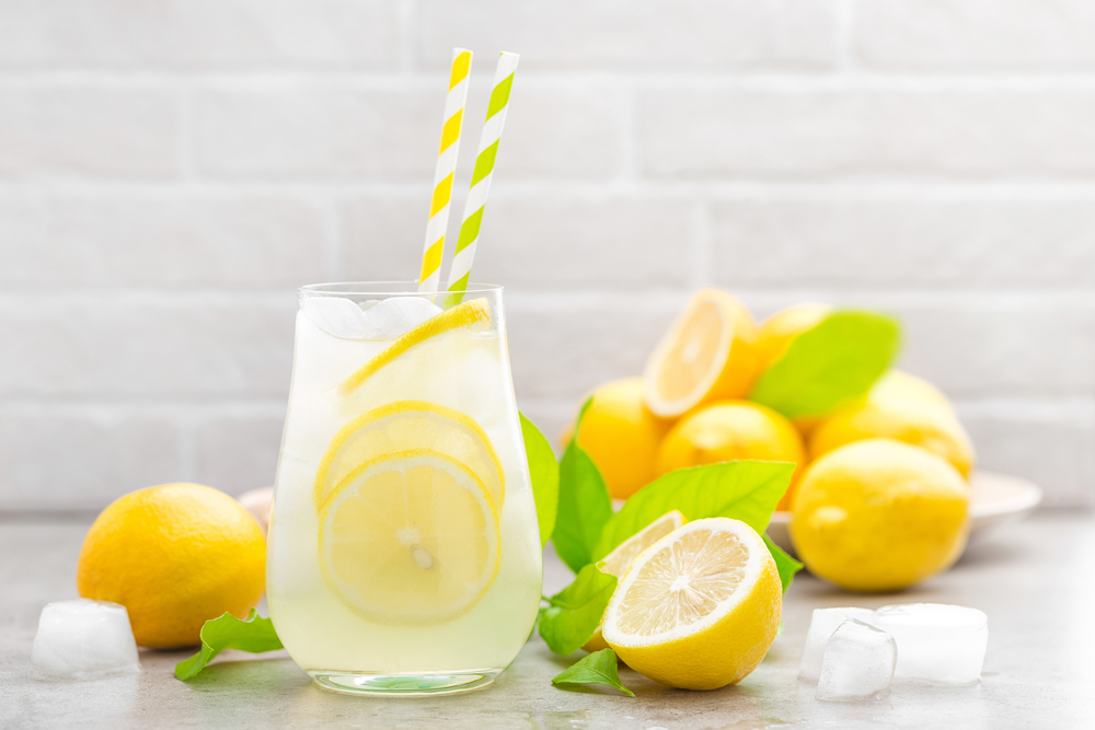 Read more about the article Unlock the Power of Lemon Juice: 11 Ways it Improves Digestion, Hydration and Energy