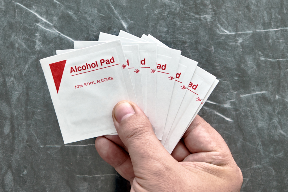 Read more about the article 20 Surprising Things You Can Do with Alcohol Pads (That Have Nothing to Do with Cuts!)