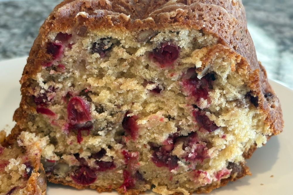 Read more about the article Banana Cranberry Bread – Moist, Tart, and Perfectly Sweet