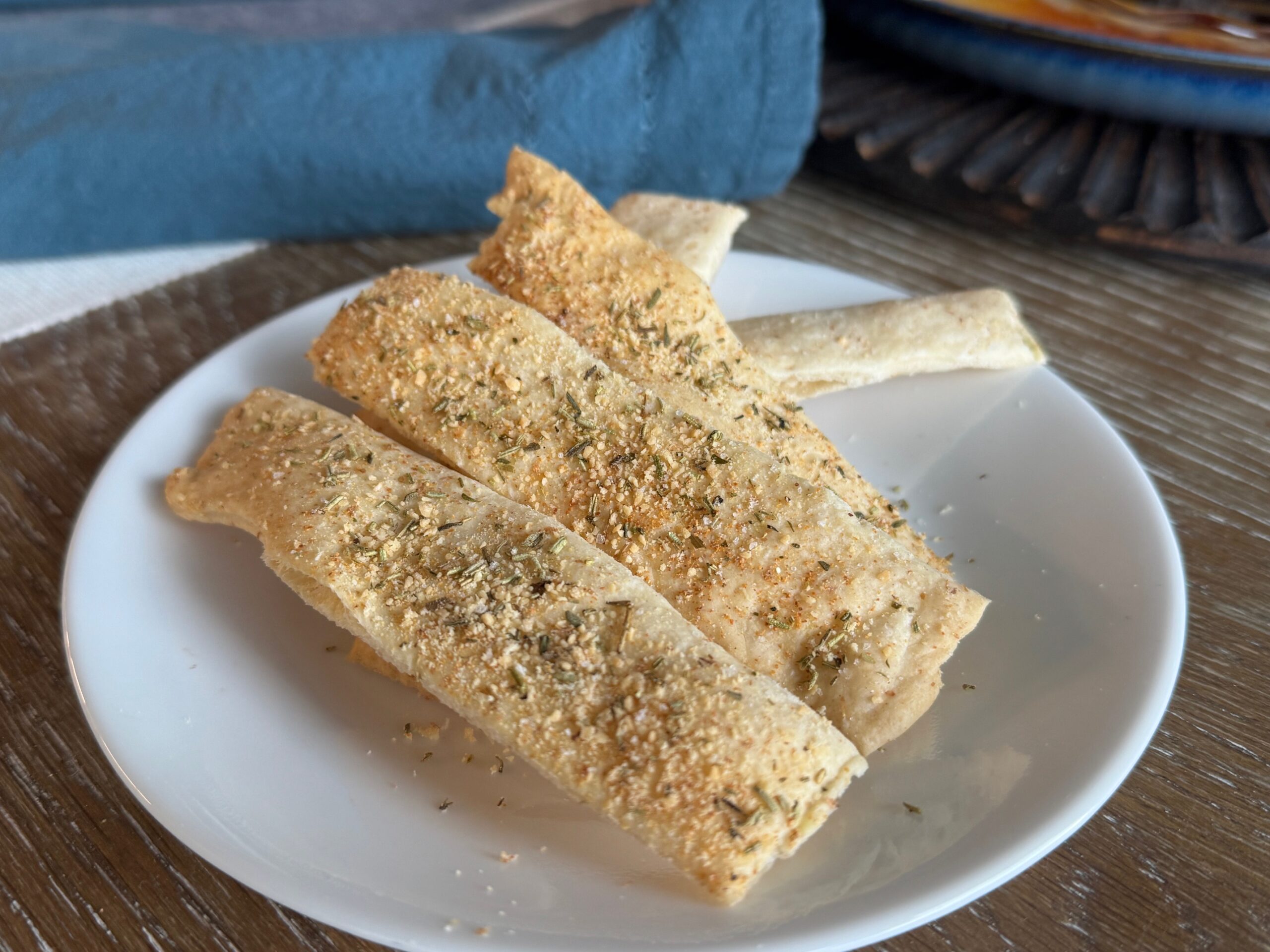 Read more about the article Crispy Sourdough Discard Crackers (Thin, Flaky & Totally Addictive)