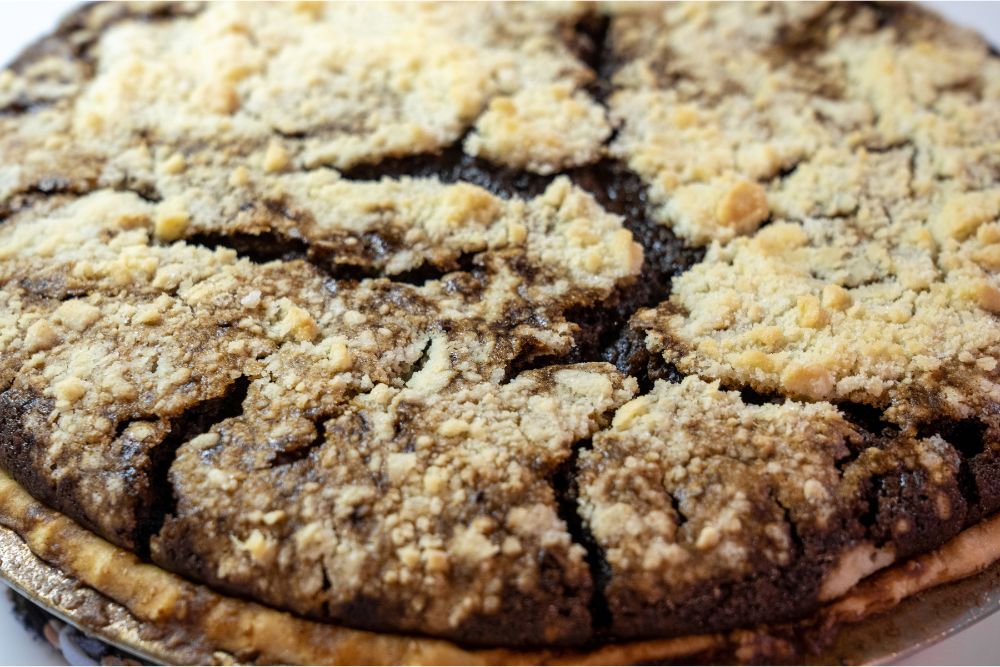 Read more about the article Maple Shoofly Pie with Toasted Pecans